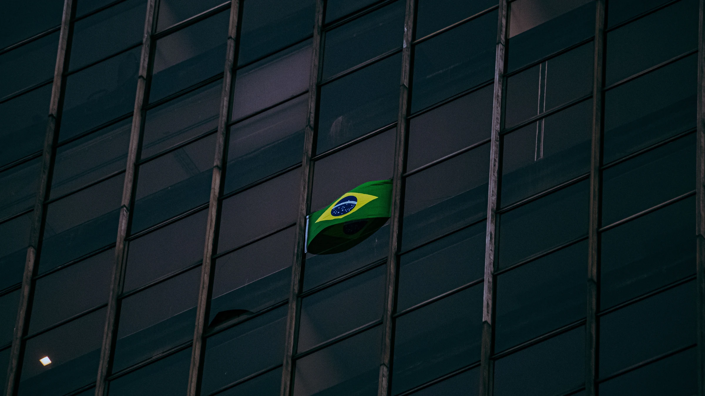 Brazilian flag symbolizing regulatory action affecting prediction market platforms in Brazil
