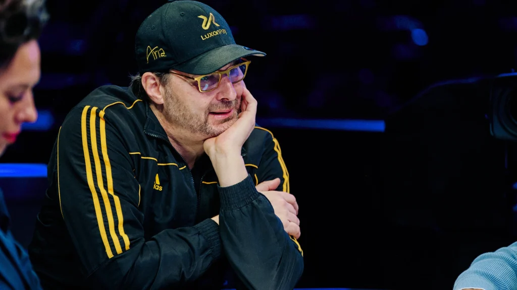 Phil Hellmuth misses bracelet #18