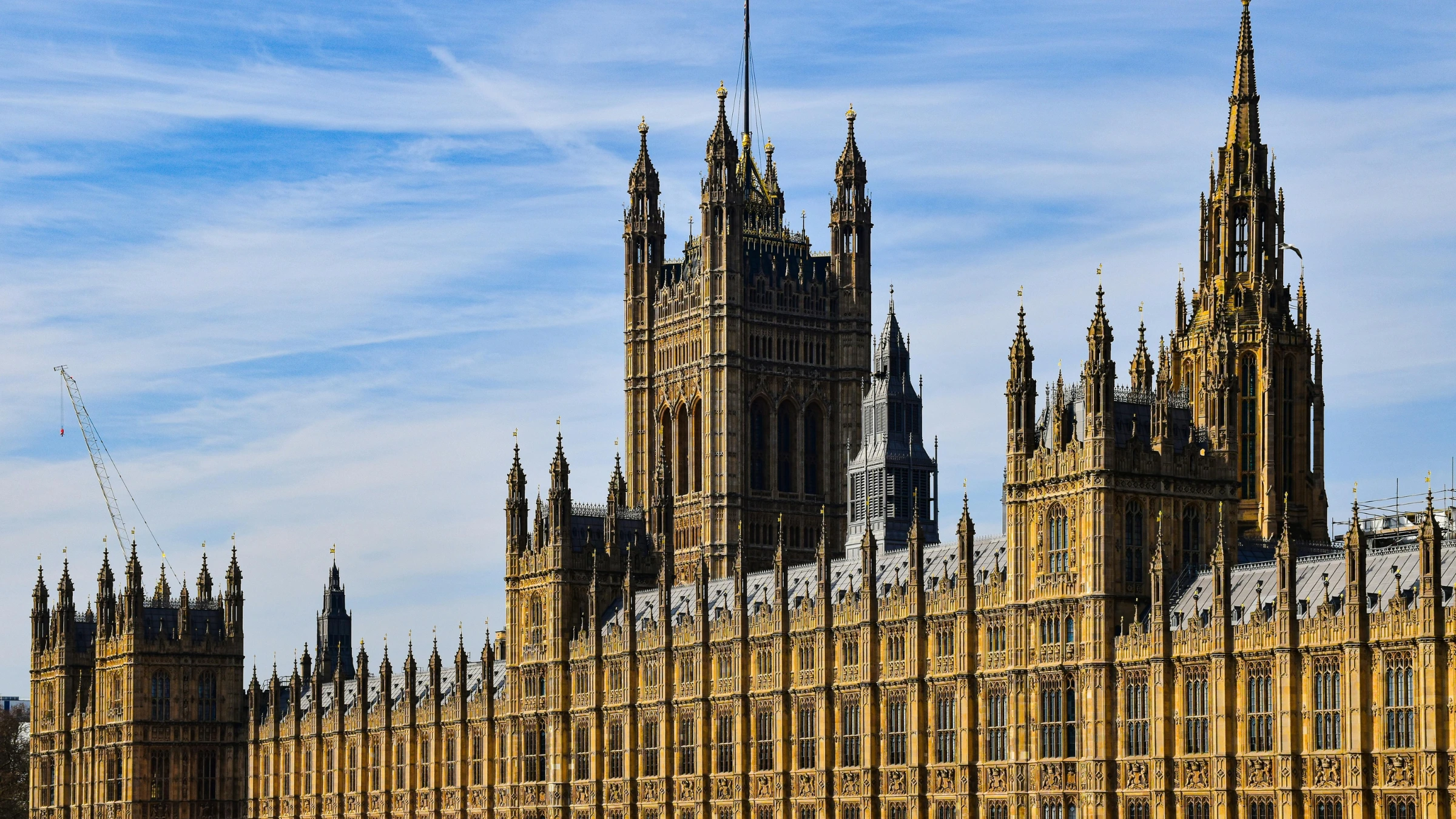 The UK government faces stronger pressure to tighten gambling advertising rules ahead of a parliamentary debate. MPs and campaigners say current controls do not go far enough.
