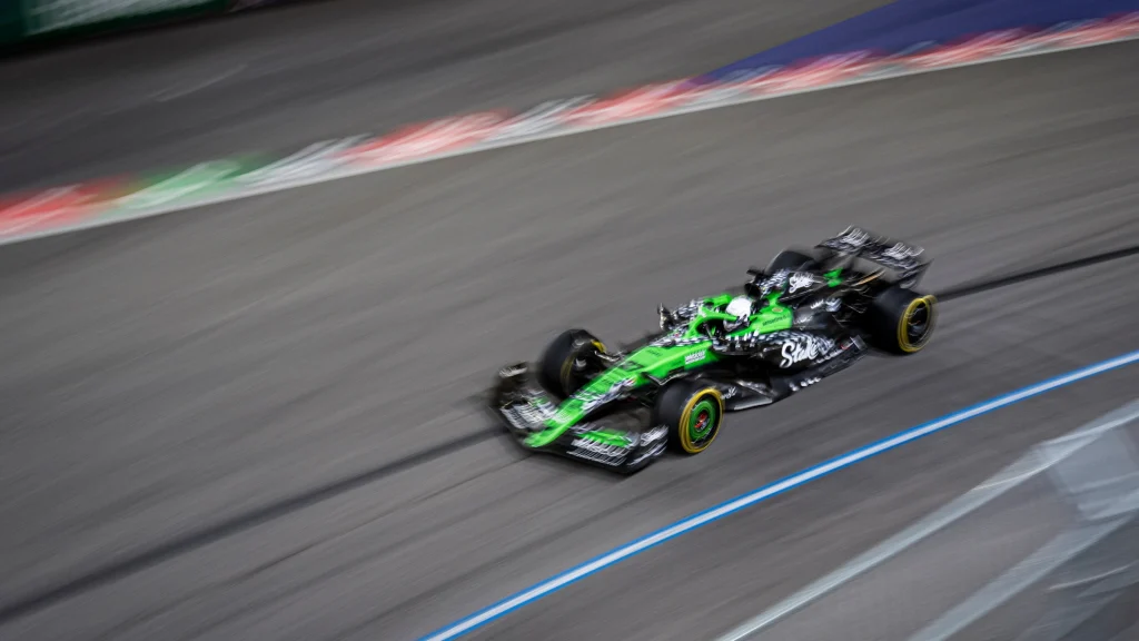 Formula 1 extends deal with Las Vegas