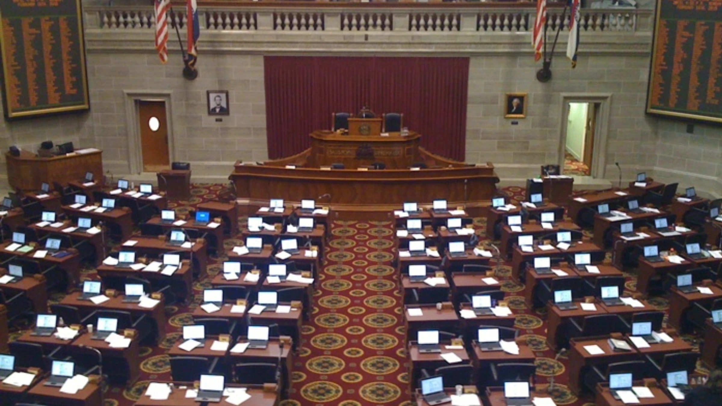 Missouri legislators eye sports betting tax hike